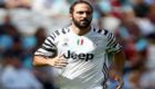 يوفنتوس يرفض عرضا من تشيلسي للاستغناء عن روجاني وهيجوايين