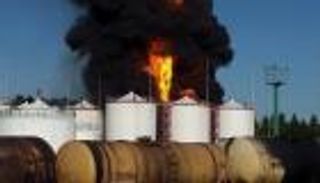 انفجار صهريج لتخزين النفط في وسط إيران