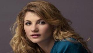 الممثلة البريطانية جودي ويتيكر 