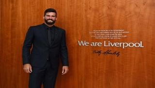  أليسون بيكر  - حارس ليفربول