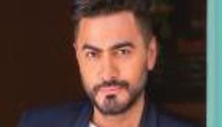 بالفيديو.. مطرب شاب يزيح تامر حسني من تريند يوتيوب