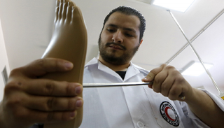 تركيب الأطراف صناعة تطورت في سوريا خلال الحرب 