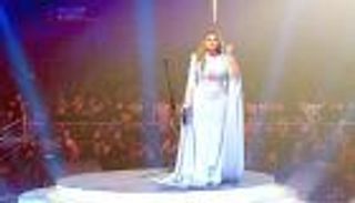 إقامة أولى الحفلات النسائية الغنائية في أبها السعودية