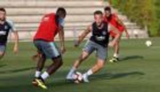 برشلونة يخوض مرانه الصباحي بـ10 لاعبين من الرديف