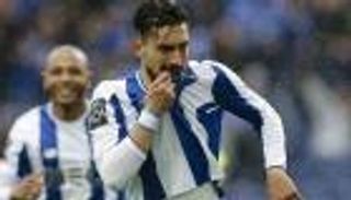 ريال مدريد يجهز بديلا برازيليا لمارسيلو