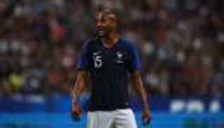 أرسنال يكثف مفاوضاته لضم نزونزي