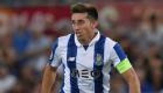 وكيل نجم المكسيك يحدد سعر بيعه لعملاقي الدوري الإيطالي