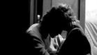 التعامل مع الاكتئاب الليلي.. كيف تهزم الأرق؟