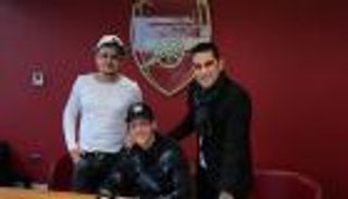 وكيل أوزيل يستشهد بمورينيو وفينجر للرد على رئيس البايرن