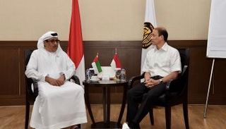 الإمارات وإندونيسيا تبحثان التعاون في مجال الطاقة