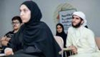 إقبال كبير من شباب الإمارات على فعاليات الأكاديمية الصيفية بدبي