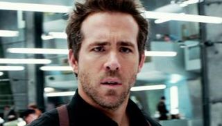 النجم العالمي رايان رينولدز