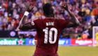 ماني سعيد بالحصول على رقم حظه مع ليفربول