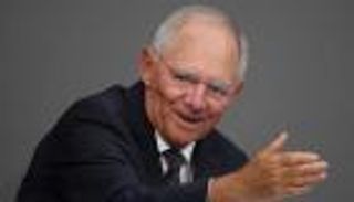 رئيس البرلمان الألماني ينتقد الهجوم ضد أوزيل