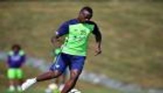 الأهلي السعودي يعلن إصابة هوساوي والسعيد