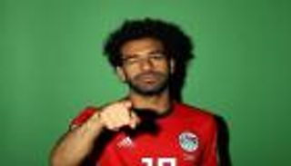 تعليق صادم من محمد صلاح على رأي شاب في الحب