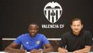 مدافع فالنسيا: دوري الأبطال بطولة خاصة