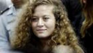 إسرائيل تفرج عن الفتاة الفلسطينية عهد التميمي