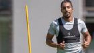 جيسوس يستبعد الدوسري من ودية الهلال أمام أخيسار سبور