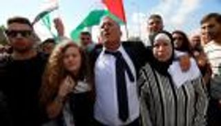 عهد التميمي: صوتنا وصل للعالم ويجب مواصلة الحملات لدعم بقية الأسرى