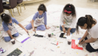 بالصور.. انطلاق مُخيم نادي دبي للسيدات للمبدعين الصغار 