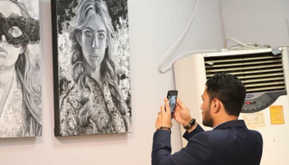 فن جميل مبادرة لتطوير المشاريع المبتكرة في مجال الفن التشكيلي