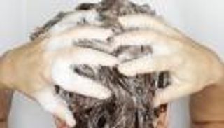 7 عادات خاطئة نقع فيها عند الاستحمام