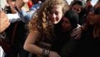 بالصور.. فنانون يحتفلون بالإفراج عن عهد التميمي