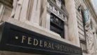 وزير الخزانة الأمريكي يؤكد استقلالية "المركزي" رغم تذمر ترامب 