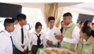 "دبي العطاء" تدعم شباب الإكوادور بـ 4000 فرصة تدريب