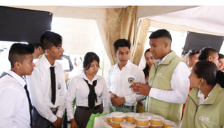 دبي العطاء تفتح آفاقاً جديدة للشباب في الإكوادور 