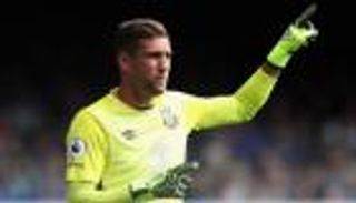 إيفرتون يجدد عقد ستيكلنبيرج حتى 2020