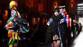 موضة الثمانينيات تعود من جديد في موسم خريف وشتاء 2018