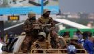 مقتل 4 عسكريين و8 إرهابيين في تبادل لإطلاق النار وسط مالي 