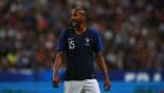 لاعب وسط إشبيلية على أبواب روما