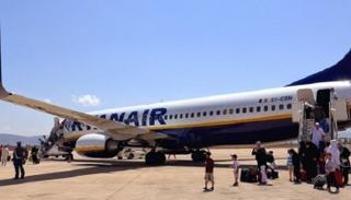 طائرة ركاب تابعة لخطوط طيران "رايان إير"