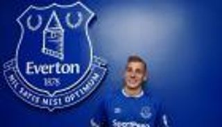 إيفرتون يتعاقد رسميا مع مدافع برشلونة