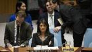 نيكي هيلي: أمريكا تدين استهداف الحوثيين ناقلات النفط السعودية