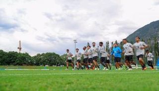 لاعبو الهلال