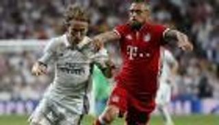 برشلونة ومودريتش يعيقان انتقال فيدال لإنتر ميلان