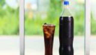 مفاجأة.. المشروبات الخالية من السكر تزيد الوزن