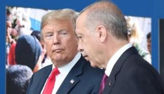 الرئيس الأمريكي دونالد ترامب ونظيره التركي رجب طيب أردوغان