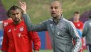 قطبا مانشستر رفضا التعاقد مع فيدال