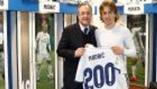 تقارير.. مودريتش يتفق مع بيريز على الرحيل من ريال مدريد 