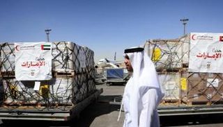 مساعدات إماراتية إلى المتضررين في اليمن- أرشيفية