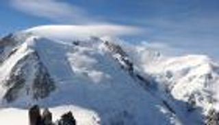 تحطم طائرة ركاب صغيرة في جبال الألب بسويسرا