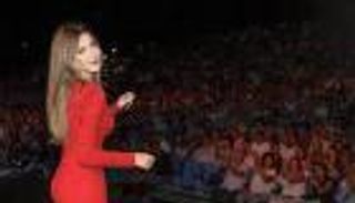 نانسي عجرم بفستان أحمر.. أحدث إطلالة في بيروت