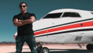 محمد رمضان .."ملك من ورق" أصابه "جنون العظمة"