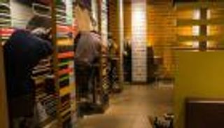 لماذا ينام المئات في فروع "ماكدونالدز" هونج كونج؟ 