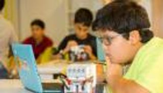 الإمارات.. "مخيم القصباء الصيفي" يثري معارف الأطفال بتقنيات الابتكار